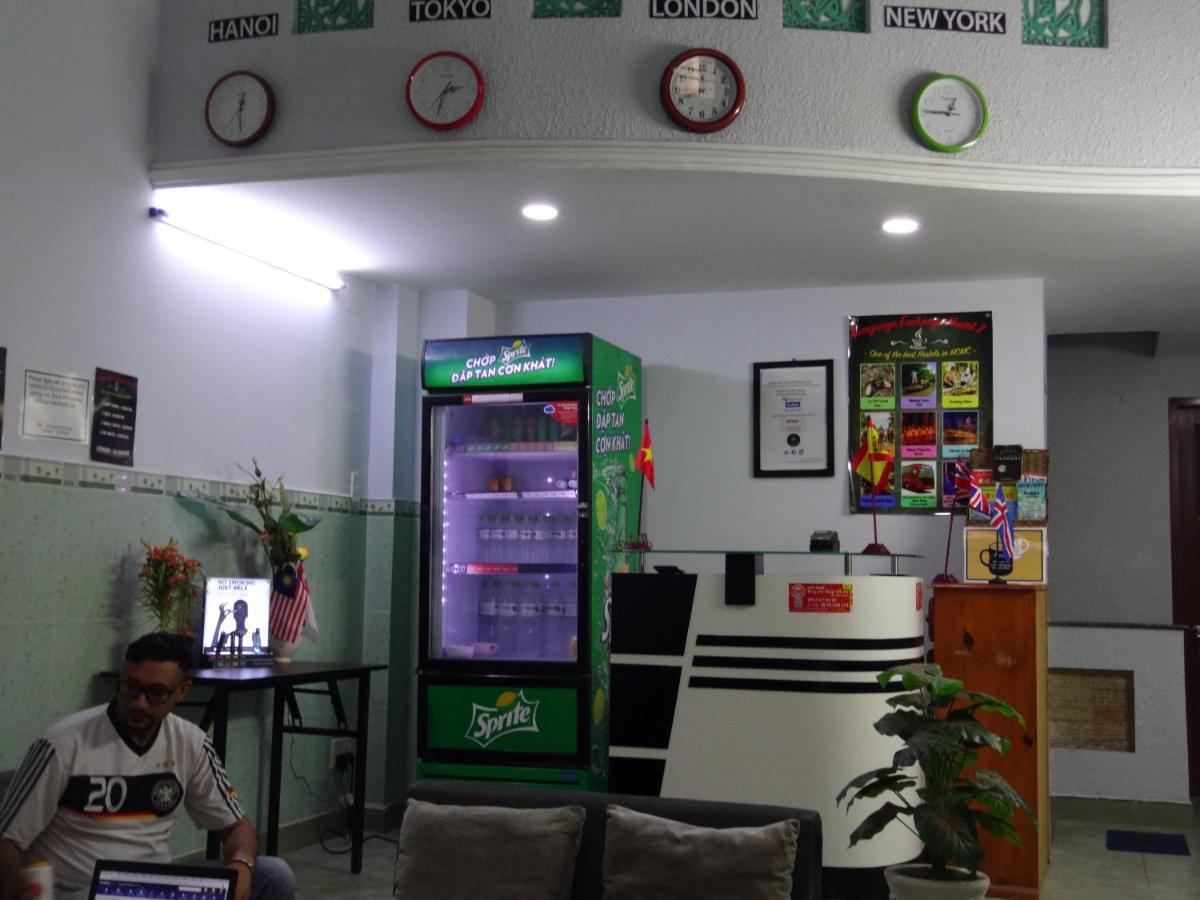 Language Exchange Hostel 2 Thành Pho Ho Chí Minh Esterno foto